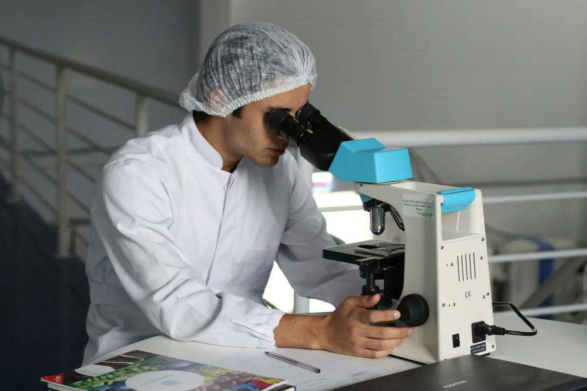 皮膚の科学研究のイメージ