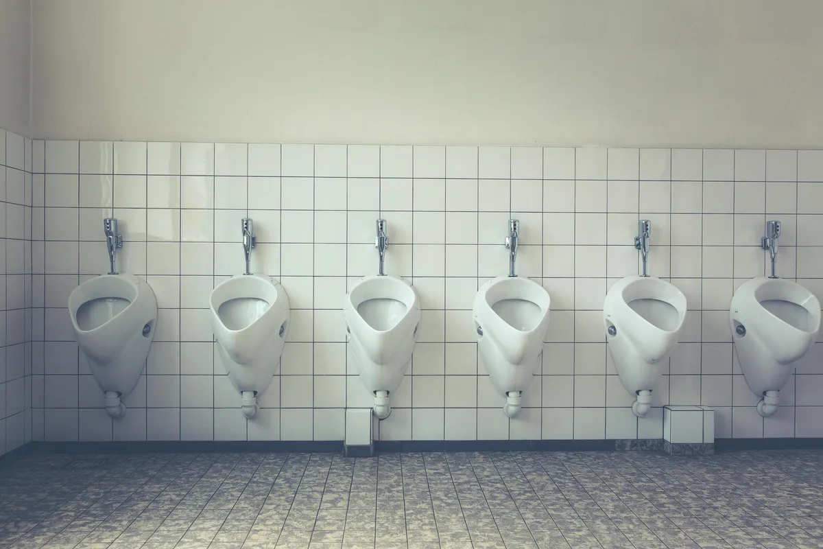 トイレ設備と清掃のイメージ